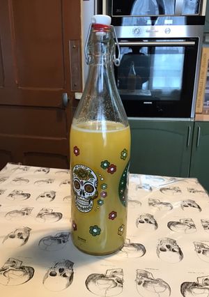 Une photo de Jus d'ananas au gingembre et citron
