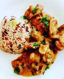Mollejas de pollo al curry con arroces de colores
