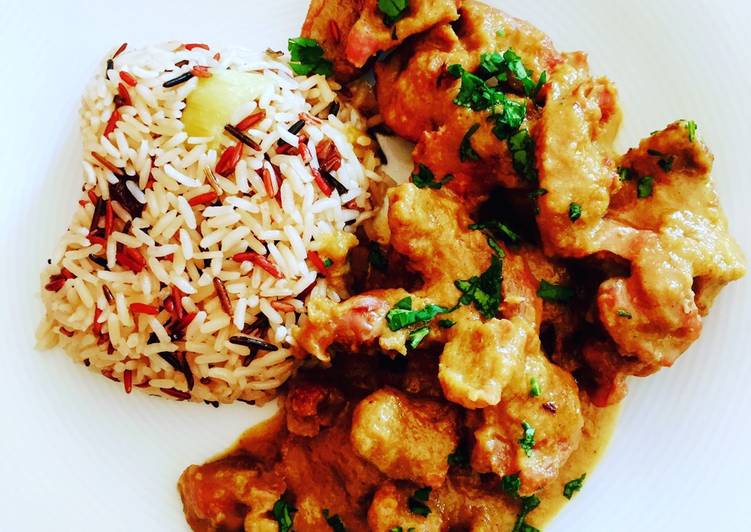 Mollejas de pollo al curry con arroces de colores