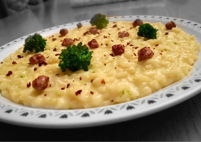 Ricetta Risotto Al Sedano Rapa Salsiccia Broccoletti E Polvere Di Pomodoro Di Alessandro Gastini Cookpad