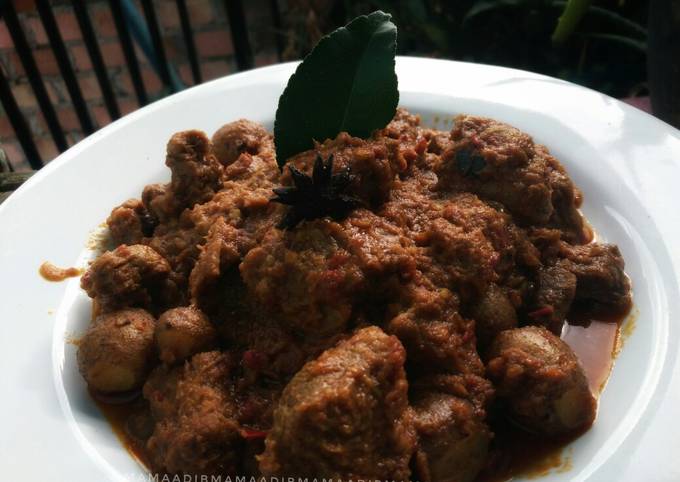 Baby Rendang Resep Rendang daging + kentang baby oleh Mastika Susiana - Cookpad