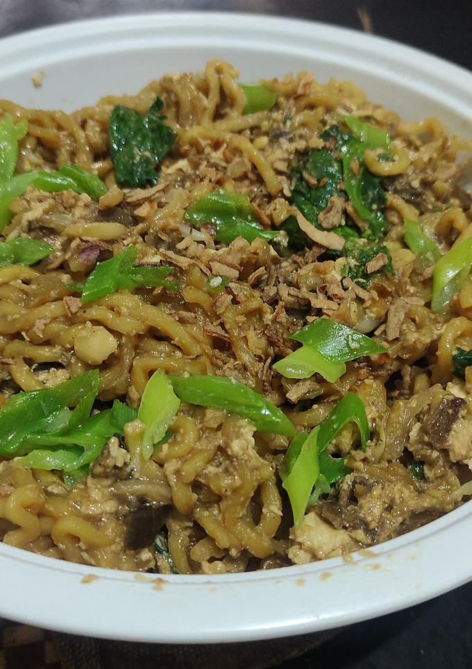 Foto resep Mie Nyemek (ala @victoragustino_ MCI9)