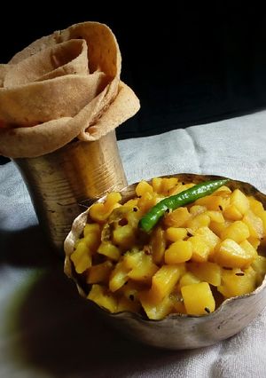 আলুর তরকারি (Alur torkari recipe in Bengali) রেসিপির প্রধান ছবি