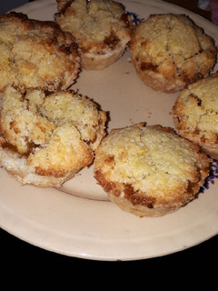 Una foto de Minis tortitas de coco y dulce de leche