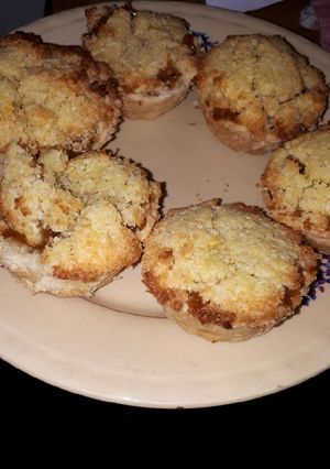 Una foto de Minis tortitas de coco y dulce de leche