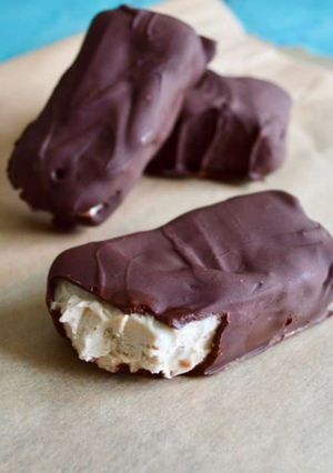 A picture of Banana PB Choc Ices.