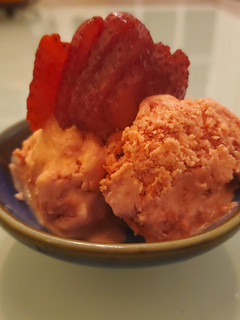 Una foto de Helado de Frutilla Sin Azúcar