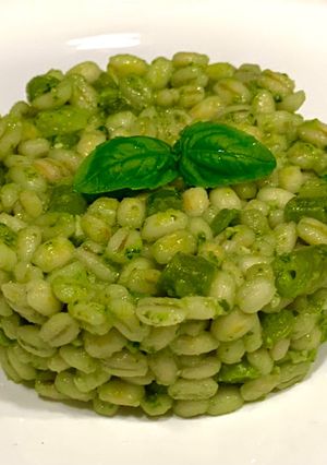 A picture of Orzotto al Pesto Evolution.
