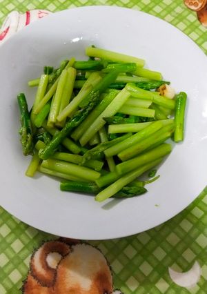 蒜炒蘆筍 的食譜成品照片