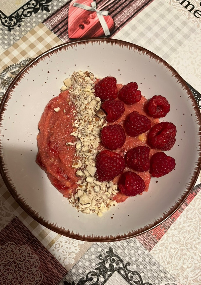A picture of Raspberry polenta.