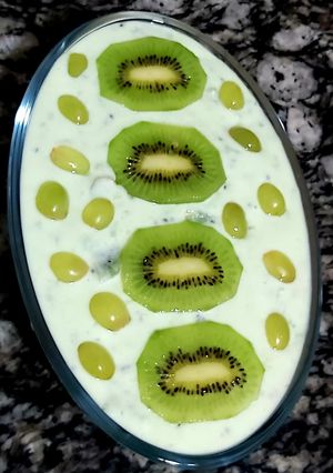 A picture of Kiwi and grape shrikhand.