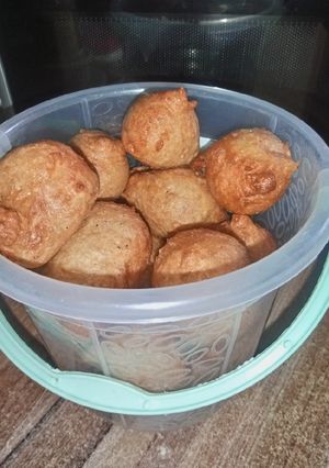 A picture of Fanke (Puff Puffs).
