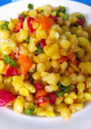 गोडी बुंदी (देवी चां प्रसाद) (godi boondi recipe in marathi) रेसिपी चे मुख्य फोटो 