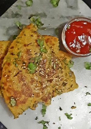 A picture of Handvo.