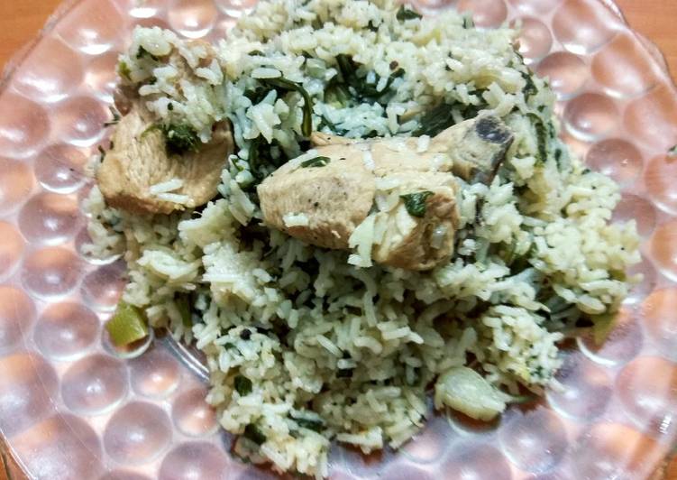 Steps to Prepare Homemade One pot chicken green rice