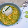 Crevettes au curry jaune et lait de coco