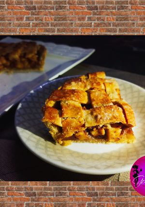 A picture of Whole wheat Apple pie.