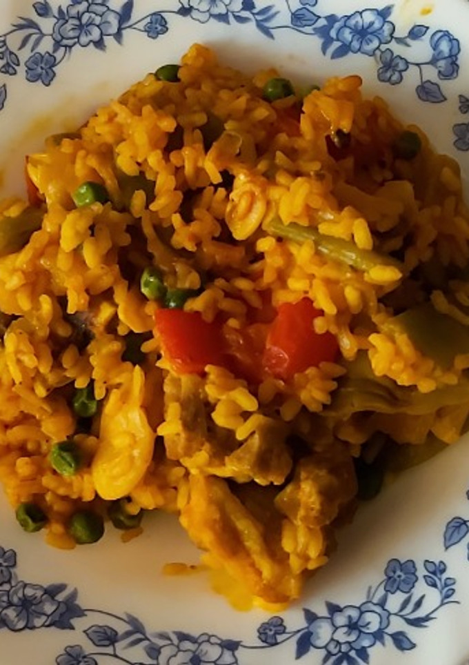 Una foto de Arroz con costilla y verduras