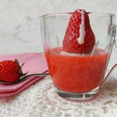 Gelatina di fragole-レシピのメイン写真