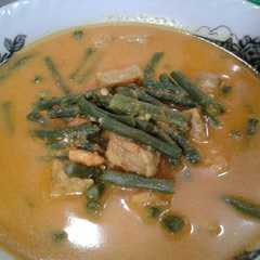 รูปของ Gulai sayur kacang panjang+tempe dan udang enak banget