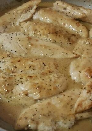 A picture of Lemon garlic chicken.