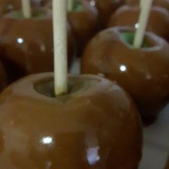 Caramel apples A picture of Caramel apples.