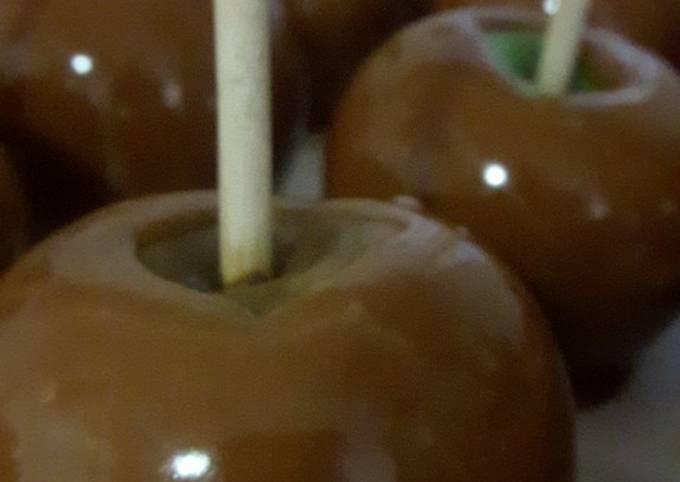 Caramel apples