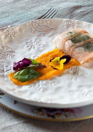 Foto di Trancio di salmone al lardo su crema di zucca