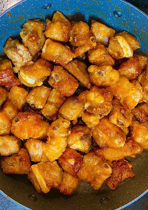 Hình của món Sườn xào chua ngọt.