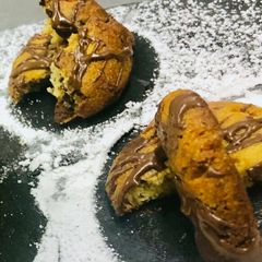 A picture of Original Chocolate chip cookies.
