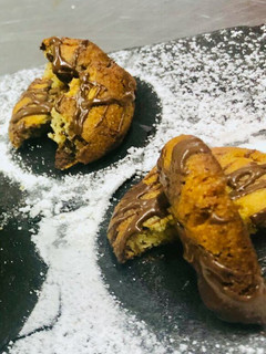 A picture of Original Chocolate chip cookies.