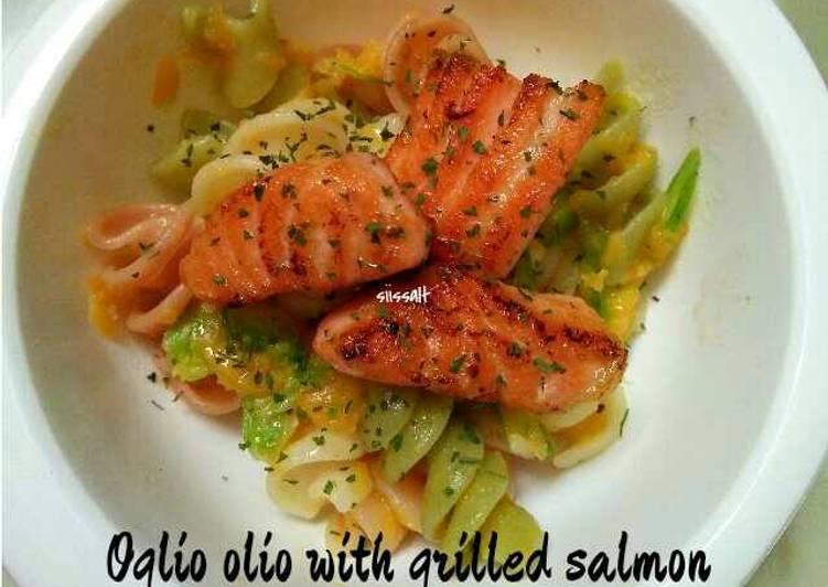 Langkah Mudah untuk Membuat Mpasi 1y Oglio Olio with Grilled Salmon Anti Gagal