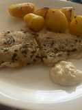 Merluza al horno con patatas baby
