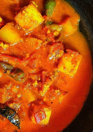 আলু পনিরের ডালনা রেসিপির প্রধান ছবি