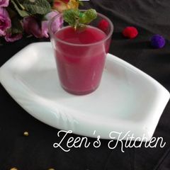 A picture of Pomegranate Juice.