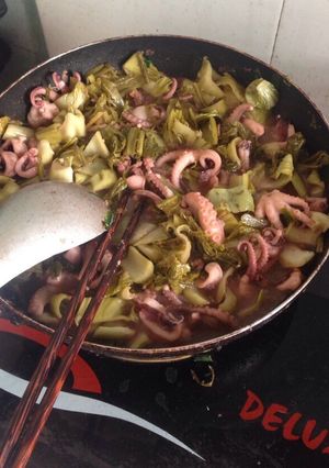 Hình của món Mực xào dưa.