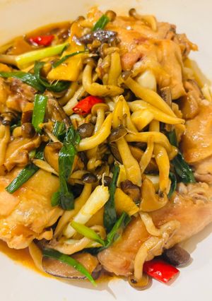 香菇燉燒雞 的食譜成品照片