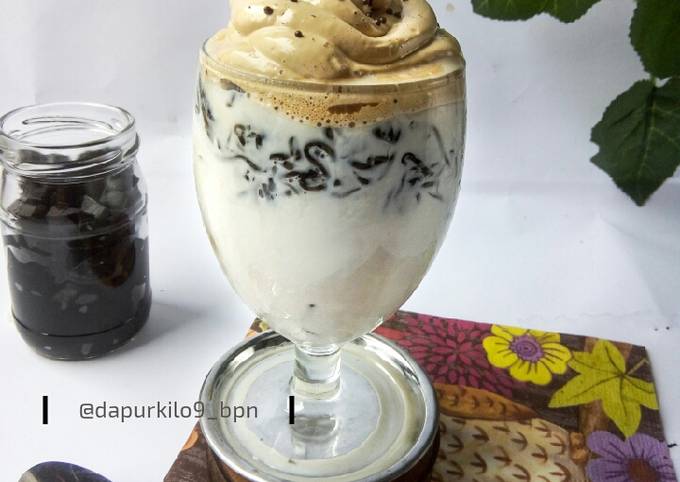 Resep Dalgona Coffee Cincau Oleh Aniss Soetomo Cookpad