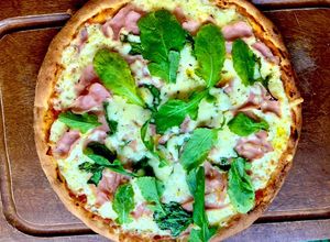 Una foto de Pizza italiana