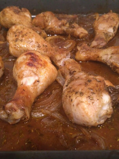 Una foto de Jamoncitos de pollo al horno con miel y limón