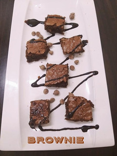 சாக்லேட் ப்ரெளனி கேக் (chocolate browni cake recipe in Tamil) செய்முறை முக்கிய புகைப்படம்