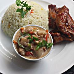 A picture of Seafood Creamy Sauce.