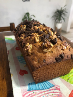 Una foto de Budín integral de Naranja, nueces y chips de chocolate