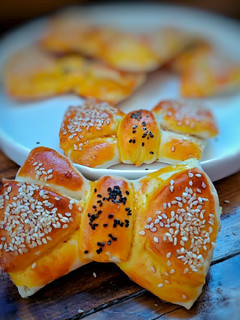 عکسی از دستور نان پاپیونی🌻