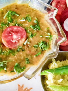 गार्लिक तड़का तीन फ्लेवर दाल(garlic tadka teen flavour dal recipe in hindi) रेसिपी मुख्य फोटो