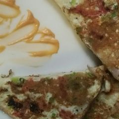 A picture of Deep Frying Bread Egg.