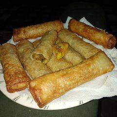 A picture of Spring rolls.