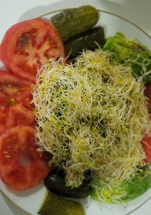 Una foto de Ensalada surtida muy completa