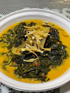 Foto resep Gulai daun ubi/singkong santan ikan teri