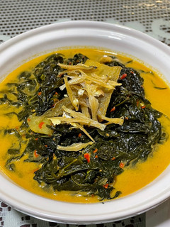 Foto resep Gulai daun ubi/singkong santan ikan teri